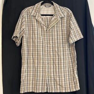 The North Face Men's Button Down Short Sleeve Shirt Size M